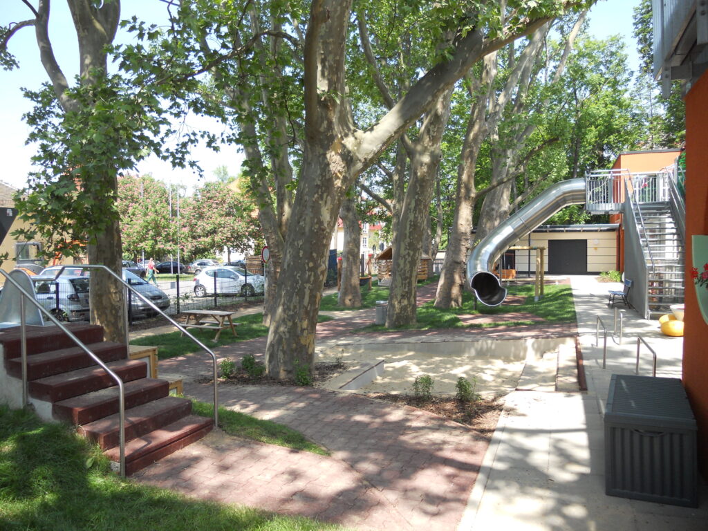 Kindergarten bauen Kosten: Neubau integrative Kita Senfkorn in Gera durch das RJ Planungsbüro, Architekturbüro für Sozialbauten und Gesundheitsbau